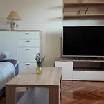 Feriehus Family Friendly House With A Swimming Pool - 24444 Šibenik