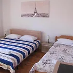 Family Friendly House With A Swimming Pool - 24444 Feriehus Šibenik
