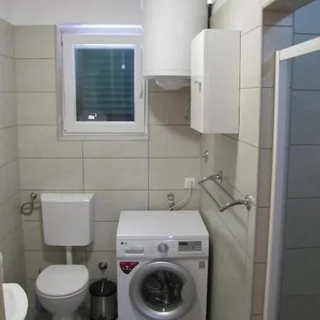 Family Friendly House With A Swimming Pool - 24444
