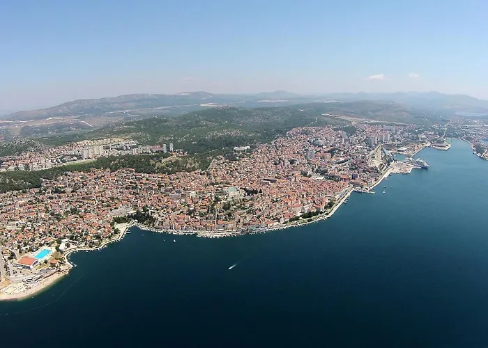 Family Friendly House With A Swimming Pool - 24444 * Szybenik