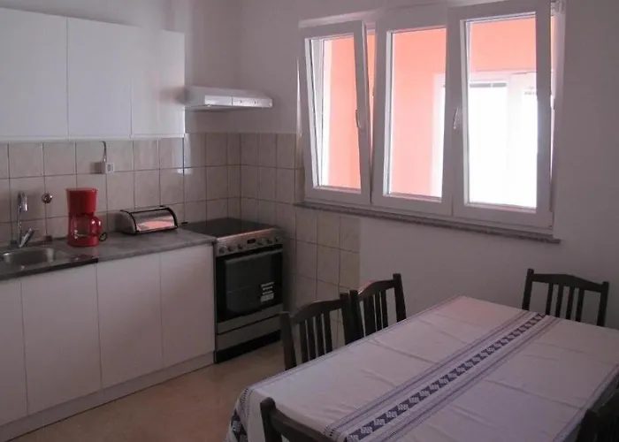 Family Friendly House With A Swimming Pool - 24444 Vakantiehuis Šibenik