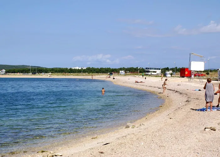 Family Friendly House With A Swimming Pool - 24444